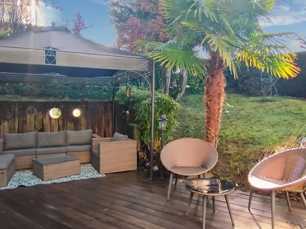 Propriété 6 pièces 145 m² 