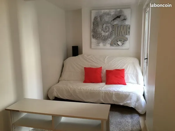 Appartement Studio 18m² meublé rue caponière 