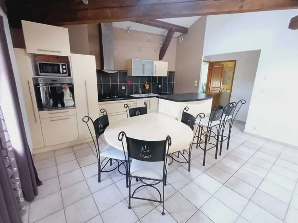Appartement 4 pièces 107 m² 
