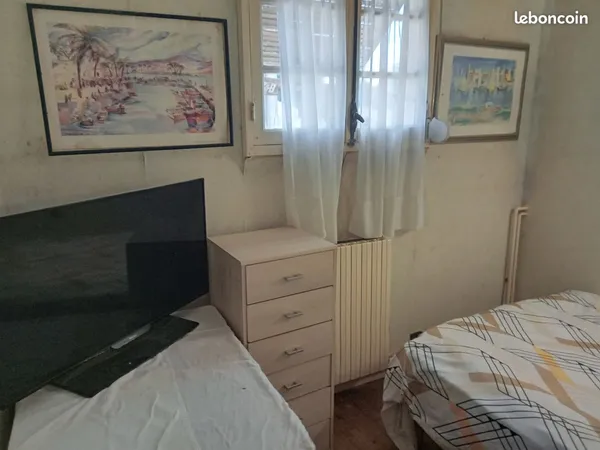 Petite chambre pres de tout a bruges 