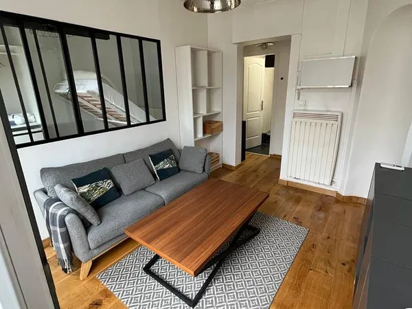 Vends appartement lumineux traversant 