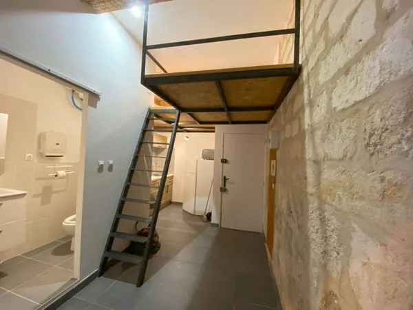 Appartement 1 pièce 15 m² 