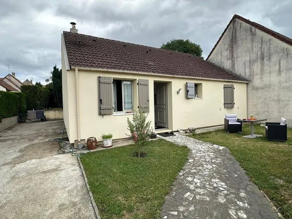 Maison de plain-pied 4 pièces 80 m² 