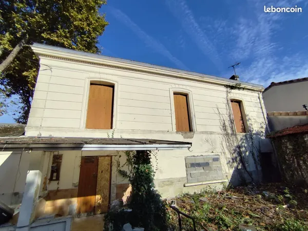 Echoppe pierre 103m² et jardin à Floirac 199 000 