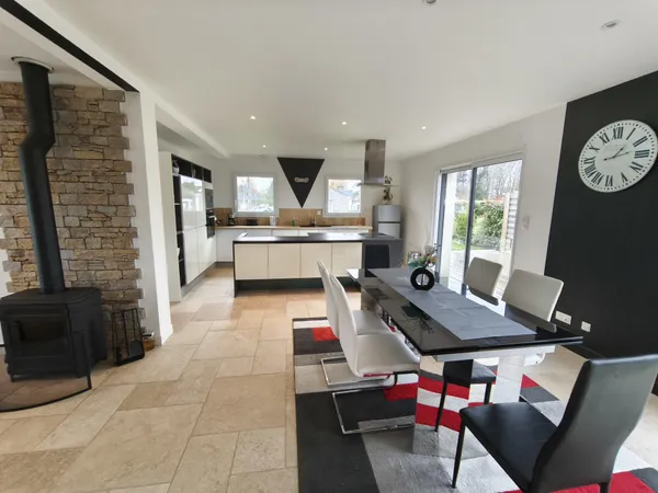 Maison 5 pièces 163 m² 