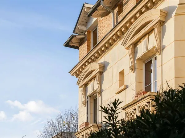 Maison 9 pièces 270 m² 
