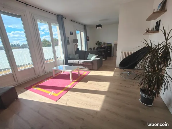 Appartement 3 pièces - 71m² - Dernier étage 