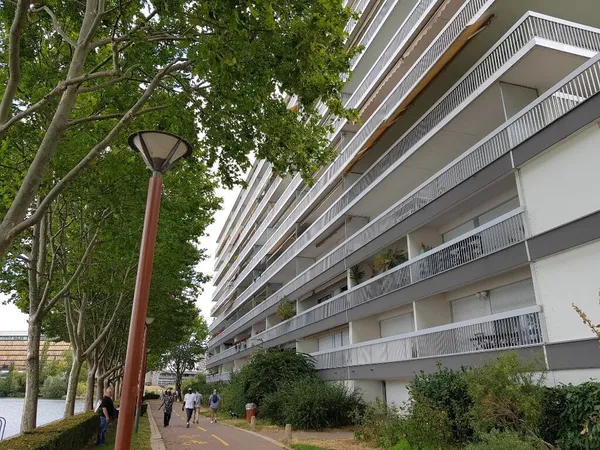 Studio 1 pièce 15 m² 