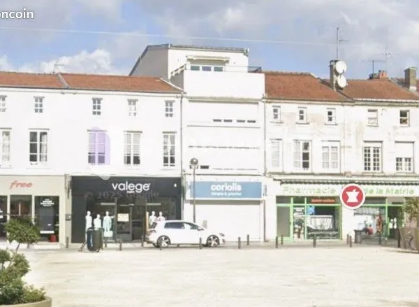 Local commercial 245 m² 