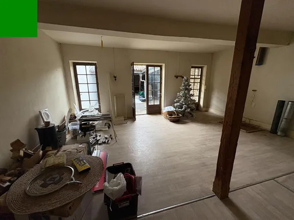 SECTEUR SAUVETERRE : IMMEUBLE MIXTE, MURS LOUES ET LOGEMENT 