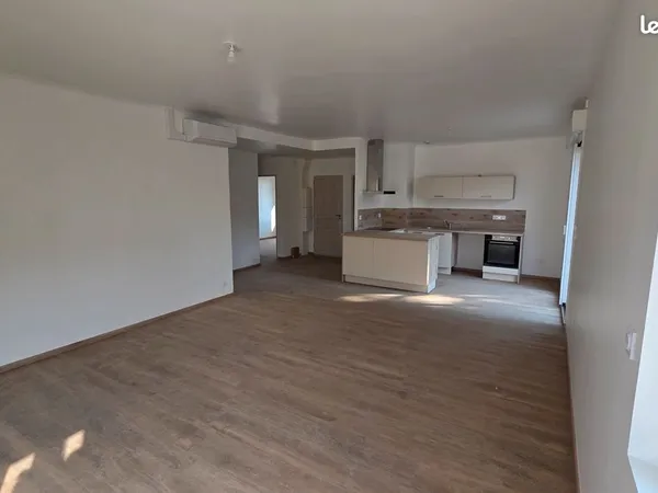 Appartement T4 avec jardin privatif - 95 m² - entièrement rénové - Classe énergétique B 