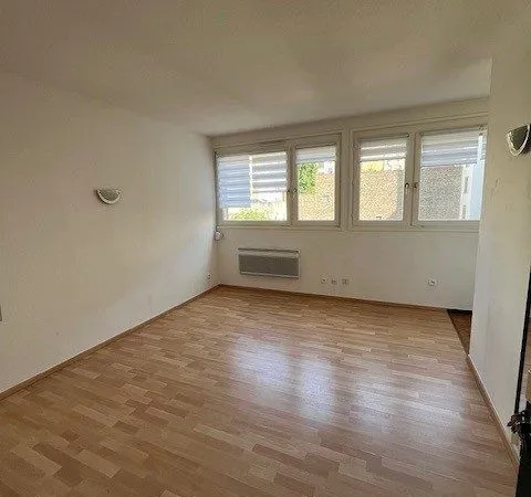 Studio 1 pièce 20 m² 