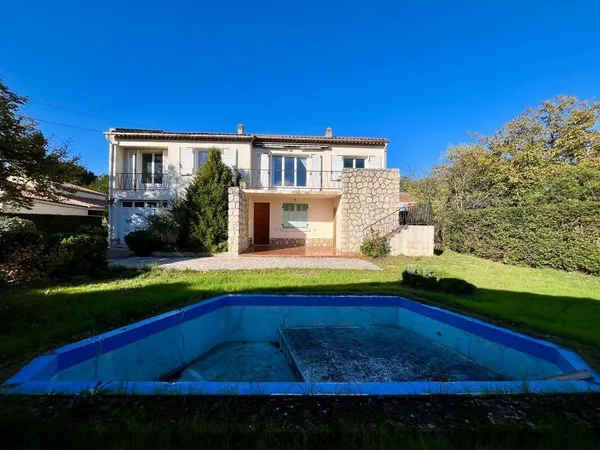 Maison 4 pièces 191 m² 