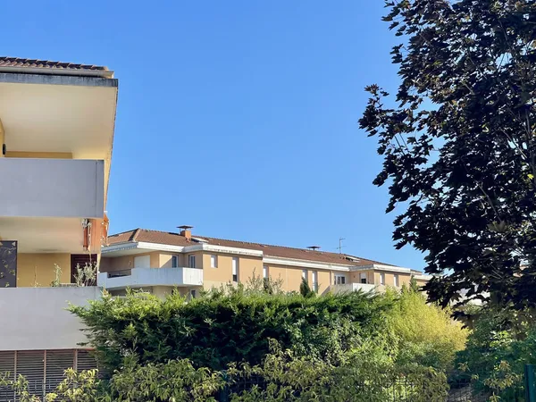 Superbe T3 en duplex avec grande terrasse et garage à Château-Gombert 