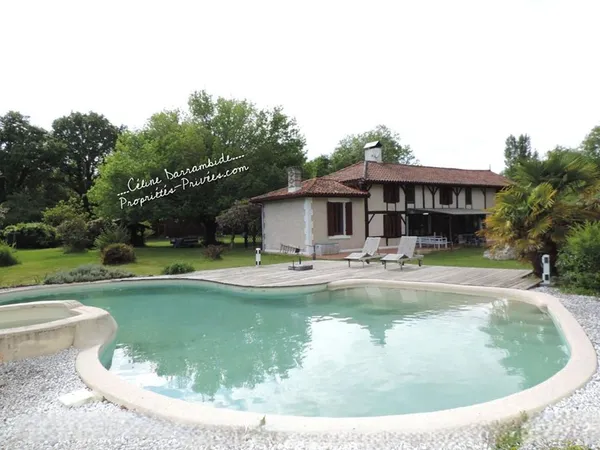 Maison de luxe 7 pièces 200 m² 
