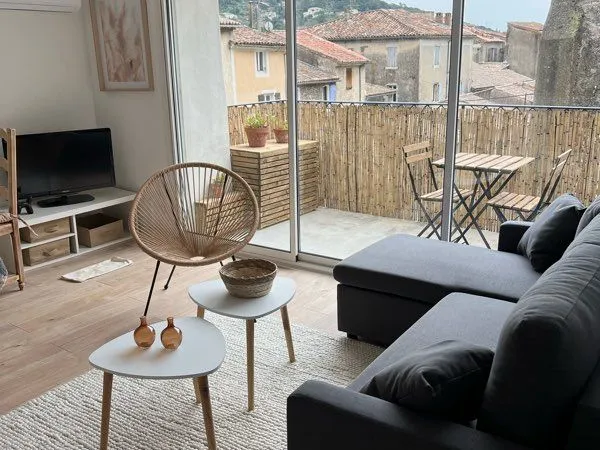 Location T2 43 m2 avec terrasse et parking 