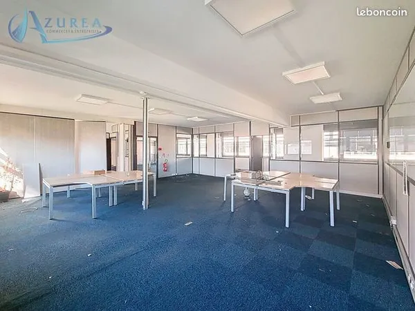 Bureau 231 m² 