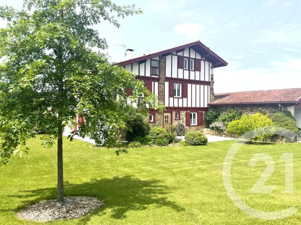 Maison 6 pièces 235 m² 