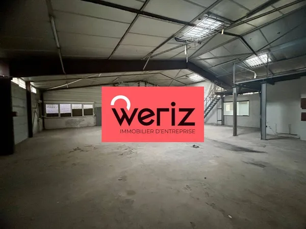 Entrepôt 300 m² 
