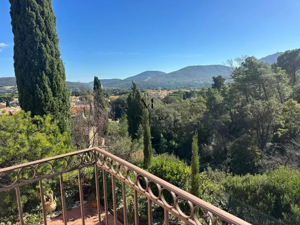 Mas provençal 4 pièces 72 m² 