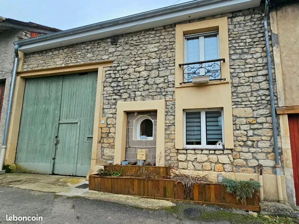Maison rénovée 100 m² avec grange et garage - Calme - DPE D 