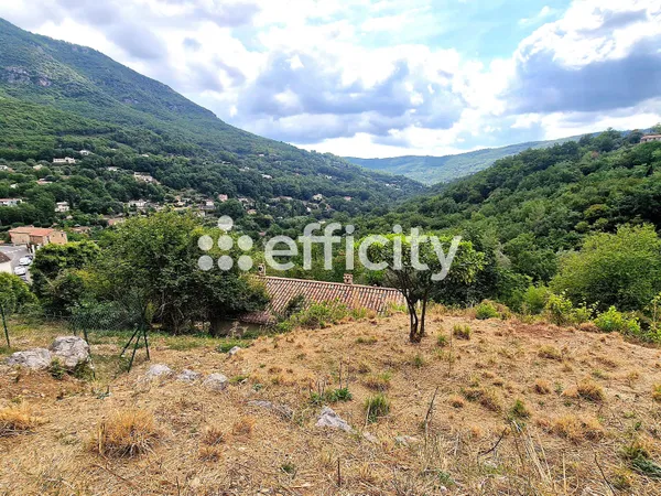 Terrain 3057 m² 