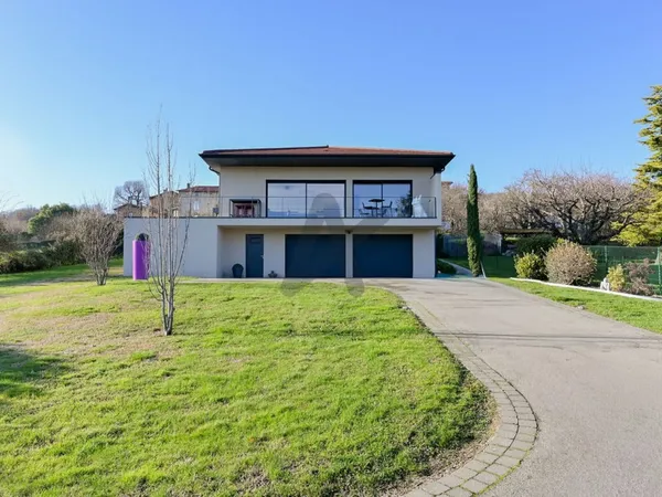 Poleymieux au Mont d'Or-Maison 170 m² environ - 4 chambres- Terr 