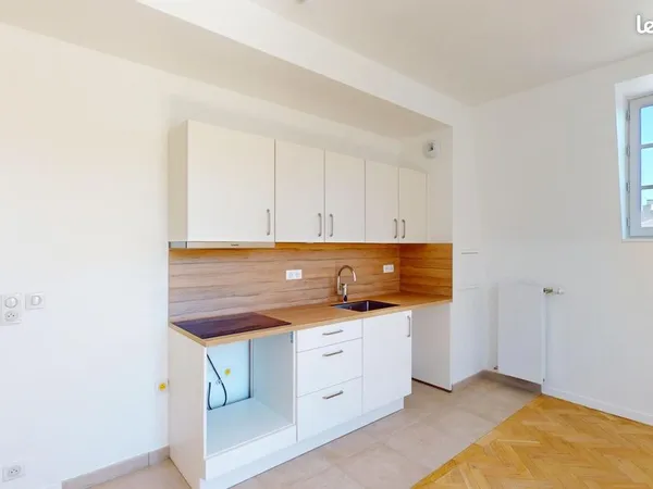 Appartement 4 pièces 81 m² 