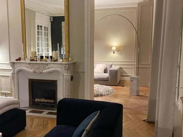 Appartement 5 pièces 154 m² 
