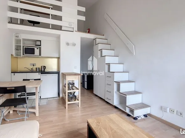 Studio 1 pièce 27 m² 