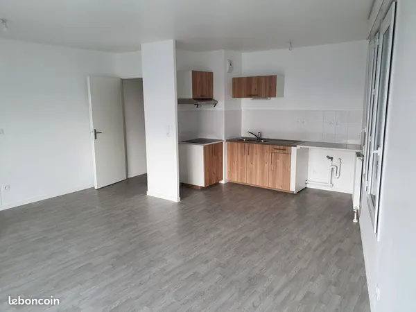 Appartement T3 récent lumineux et proximité tous commerce 