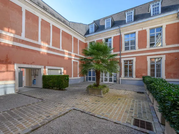 VIEUX LILLE - T3 AVEC POSSIBILITE T4 RUE ROYALE 