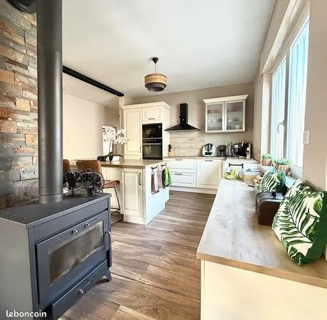 Maison 6 pièces 182 m² 