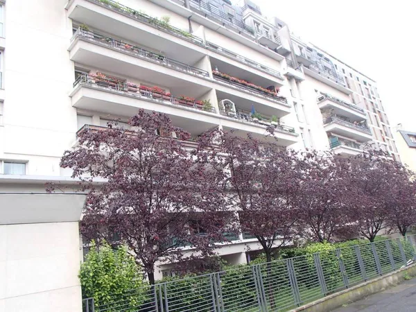 Studio 1 pièce 24 m² 