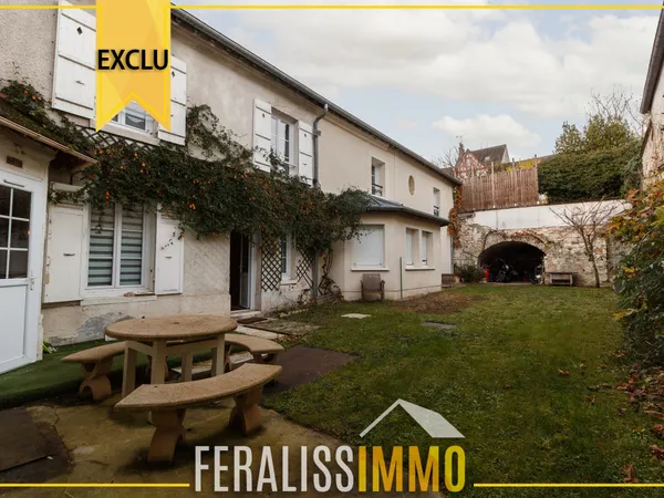 TROIS logements pour une grande famille ou un investissement 