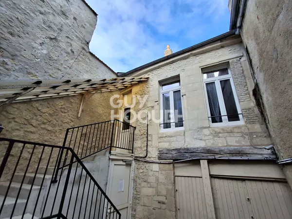 LAON VILLE HAUTE Type 2 Meublé 