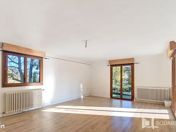 Maison 6 pièces 179 m² 