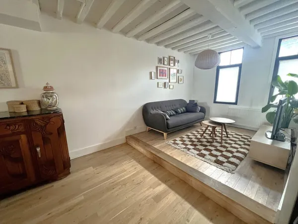 Maison ancienne 3/4 chambres - cave - jardin avec vue dégagée 