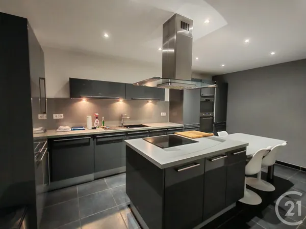 Appartement 4 pièces 102 m² 