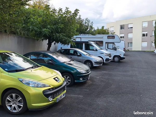 Parking - Garage Location Mérignac   80€