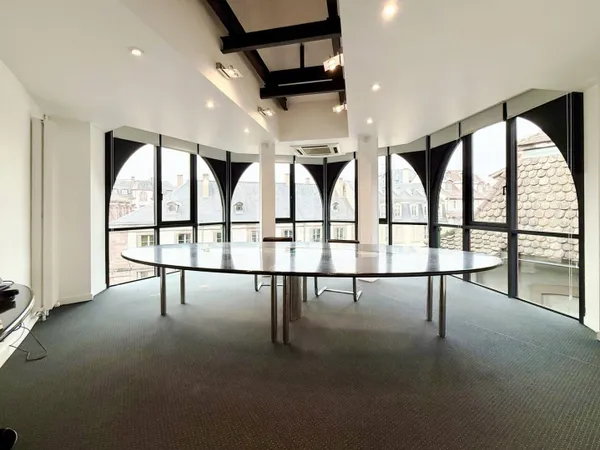 Bureaux 626 m² 