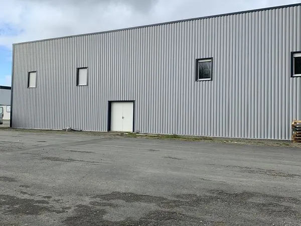Parking/box 25 m² Nozay 