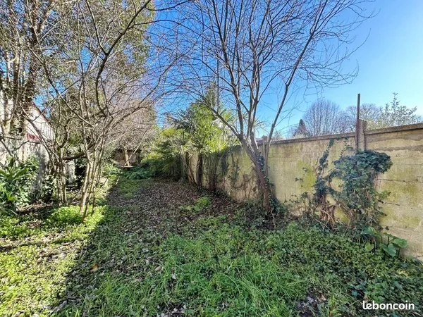 Maison 7 pièces 237 m² 