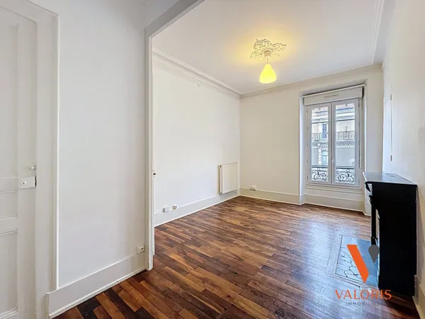 Appartement 1 pièce 38 m² 