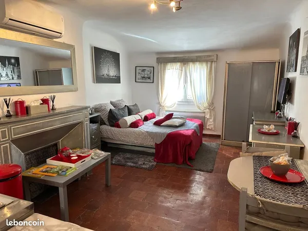 Vends charmant studio de charme 