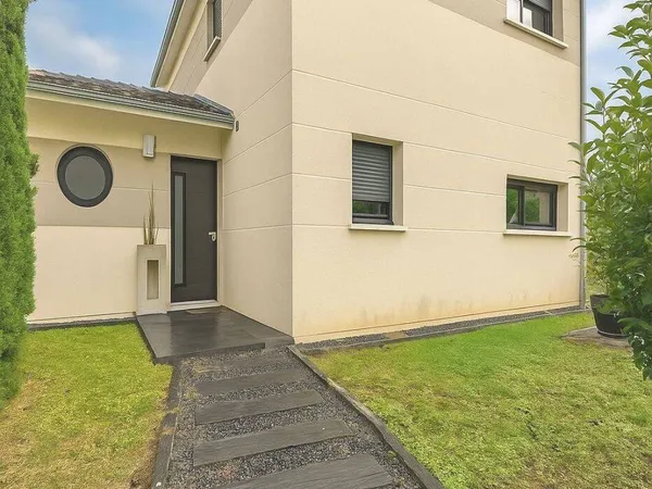 Maison 5 pièces 130 m² 