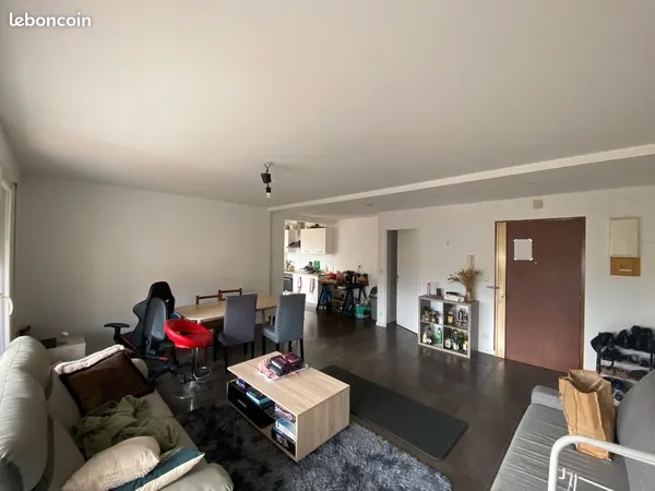 Collocation Lyon 8 