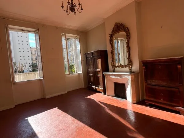 Appartement haussmannien T6 