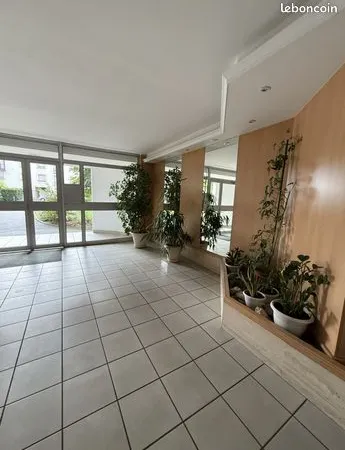 Appartement 4 pièces 80 m² 