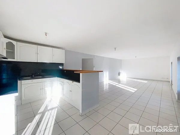 Appartement 3 pièces 96 m² 